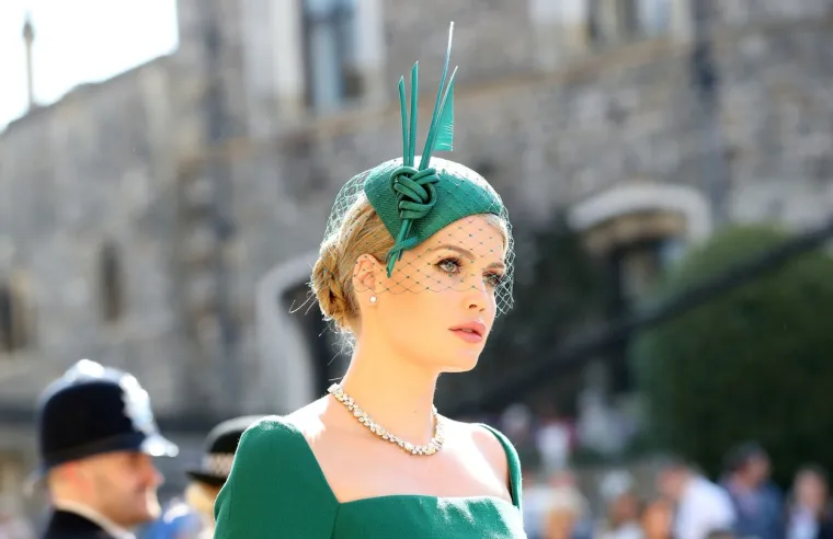 Lady Kitty Spencer oduševila je na vjenčanju Meghan Markle i princa Harryja svojim besprijekornim stilom što ni ne čudi s obzirom na to da je Kitty uspješan model.