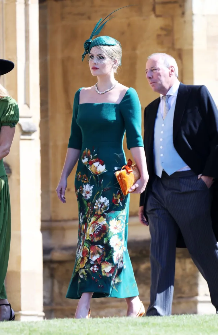 NE PRIČA SE SAMO O HARRYJU I MEGHAN: Dianina nećakinja uhvaćena kako razmjenjuje nježnosti s duplo starijim tajkunom