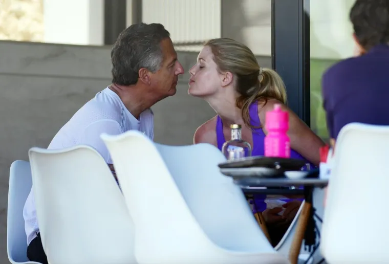 NE PRIČA SE SAMO O HARRYJU I MEGHAN: Dianina nećakinja uhvaćena kako razmjenjuje nježnosti s duplo starijim tajkunom