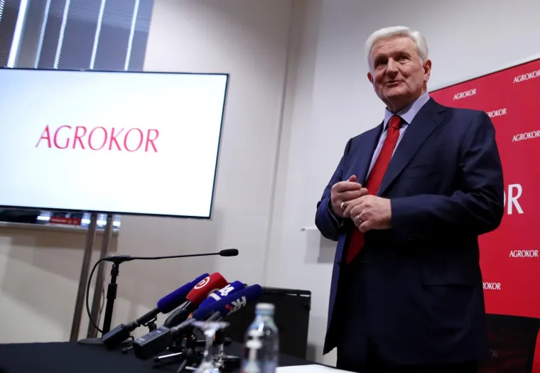 Todorić ispred 'Agrokorova' panoa održao konferenciju za medije: 'Dostavljeni su mi tajni dokumenti...'