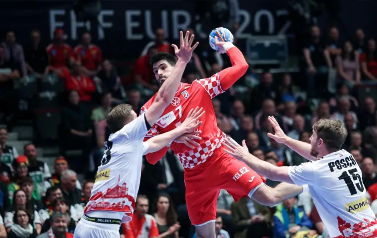 SPUSTI SE LUKA: Hrvatski bombarder poletio visoko; No, nije jedini