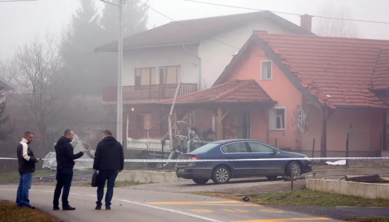 Noćna drama u Karlovcu! Eksplodirao kamion parkiran ispred kuće, poginula jedna osoba: 'U &scaron;oku smo!'