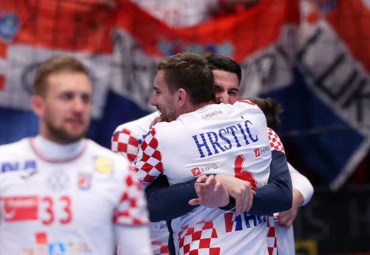 [FOTO] NIKAD OVAKO EMOTIVNO OVI DEČKI NISU SLAVILI: Prizori koji će vas ispuniti ponosom