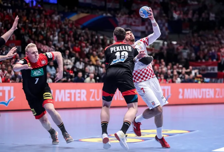 [FOTO] RATNIKA CINDRIĆA BA&Scaron; TUKU: Jeste li primjetili &scaron;to Nijemci stalno rade? Pogledajte malo bolje