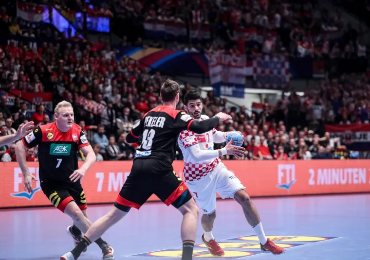 [FOTO] RATNIKA CINDRIĆA BA&Scaron; TUKU: Jeste li primjetili &scaron;to Nijemci stalno rade? Pogledajte malo bolje