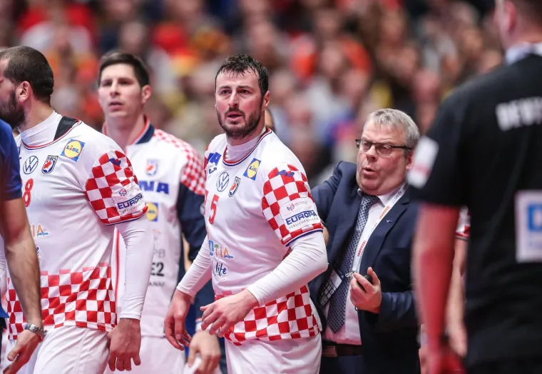 [FOTO] RATNIKA CINDRIĆA BA&Scaron; TUKU: Jeste li primjetili &scaron;to Nijemci stalno rade? Pogledajte malo bolje