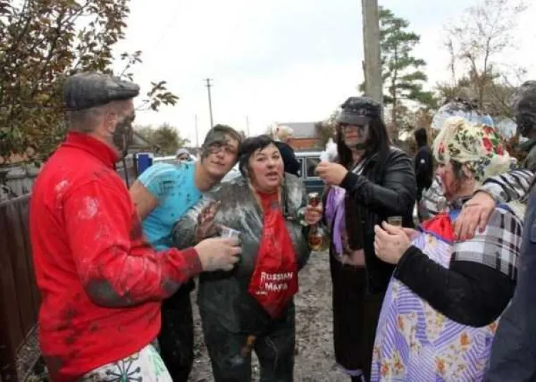 BIZARNI PRIZORI S RUSKIH VJENČANJA: Ako ste mislili da na balkanskim svadbama ima svega, pogledajte tek ovo