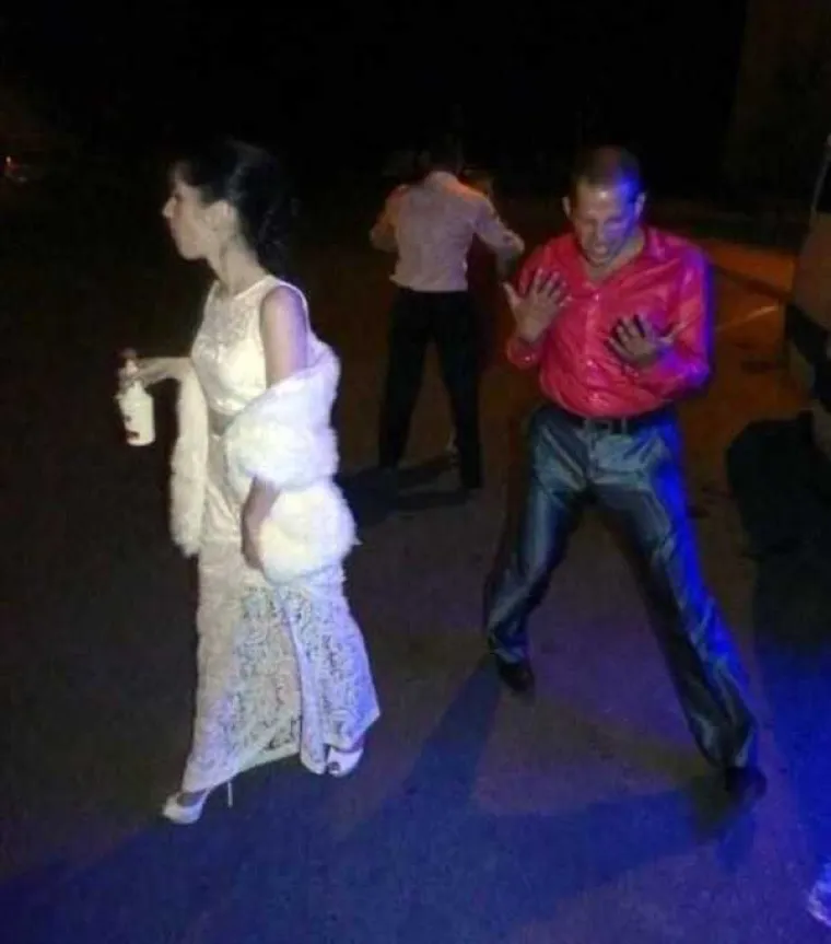 BIZARNI PRIZORI S RUSKIH VJENČANJA: Ako ste mislili da na balkanskim svadbama ima svega, pogledajte tek ovo