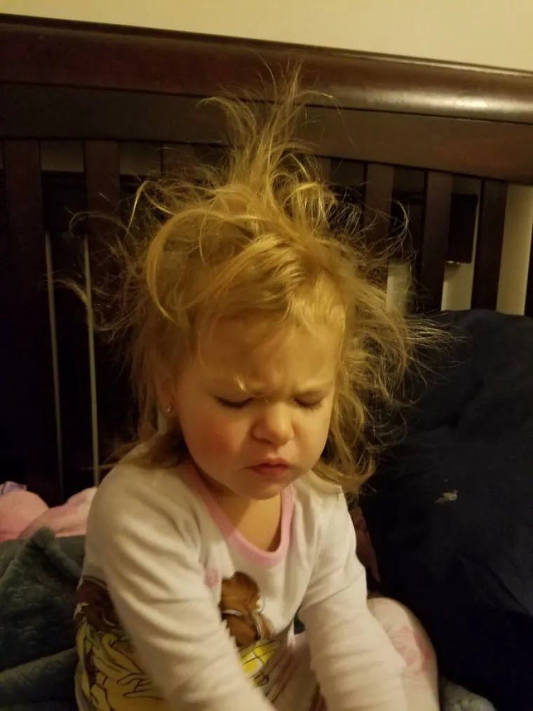 UMOR JE ZEZNUTA STVAR: Ako već morate začoriti u javnosti, pobrinite se da vas ne fotkaju - oni nisu i sada žale