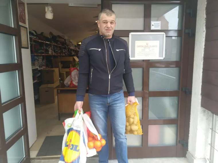 Donijeli Todoriću humanitarnu pomoć u Kulmerove dvore. Nije ju primio pa su je donirali Caritasu