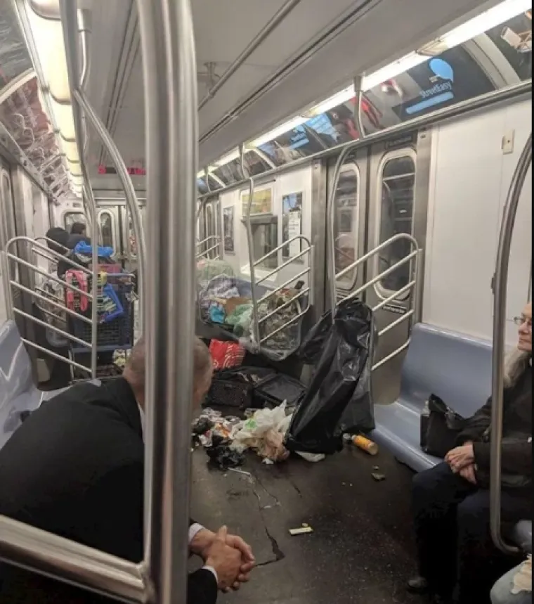 Dno dna: ljudi objavljuju fotografije nemarnih putnika koji nikad nisu čuli za pristojnost