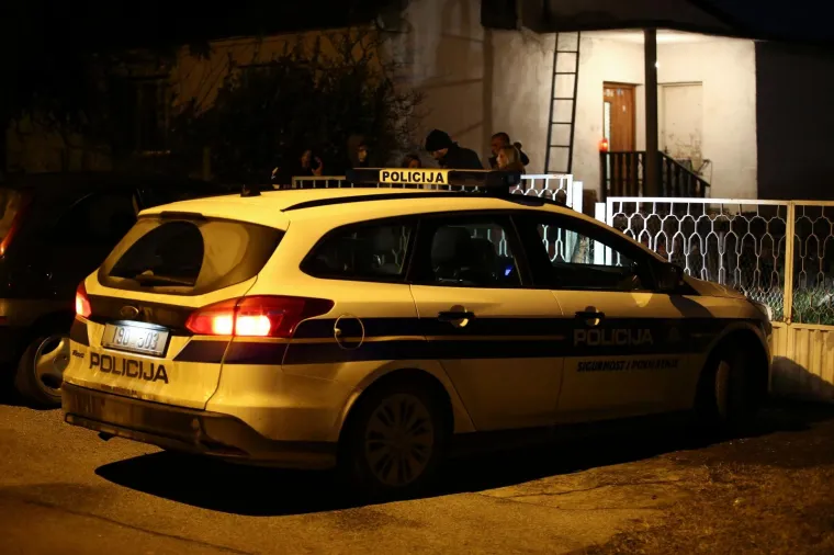 Tragedija u Sesvetama: Mu&scaron;karac pao u &scaron;aht i preminuo