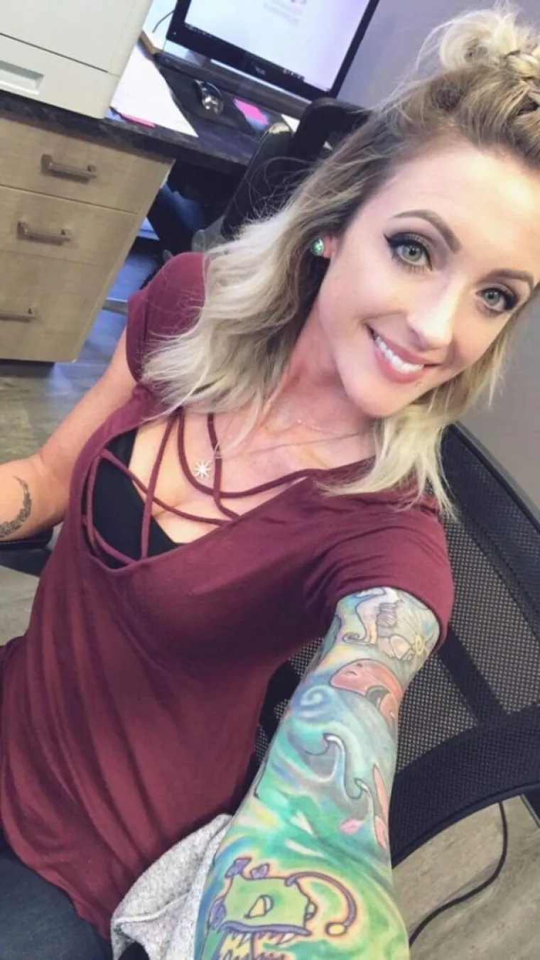 S NJIMA ZAISTA NIJE LAKO BITI KONCENTRIRAN: Pokazale &scaron;to rade dok su na poslu