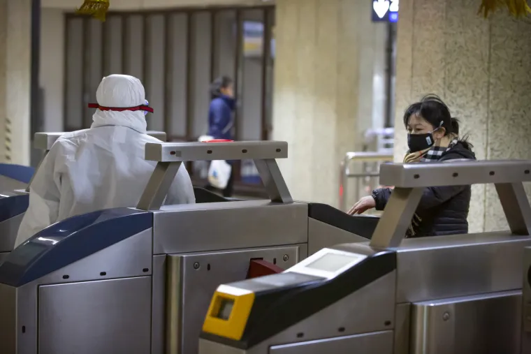 Blokirana dva grada, zatvaraju hramove, Disneyland! Novi virus ubio 25 ljudi, 830 zaraženo...