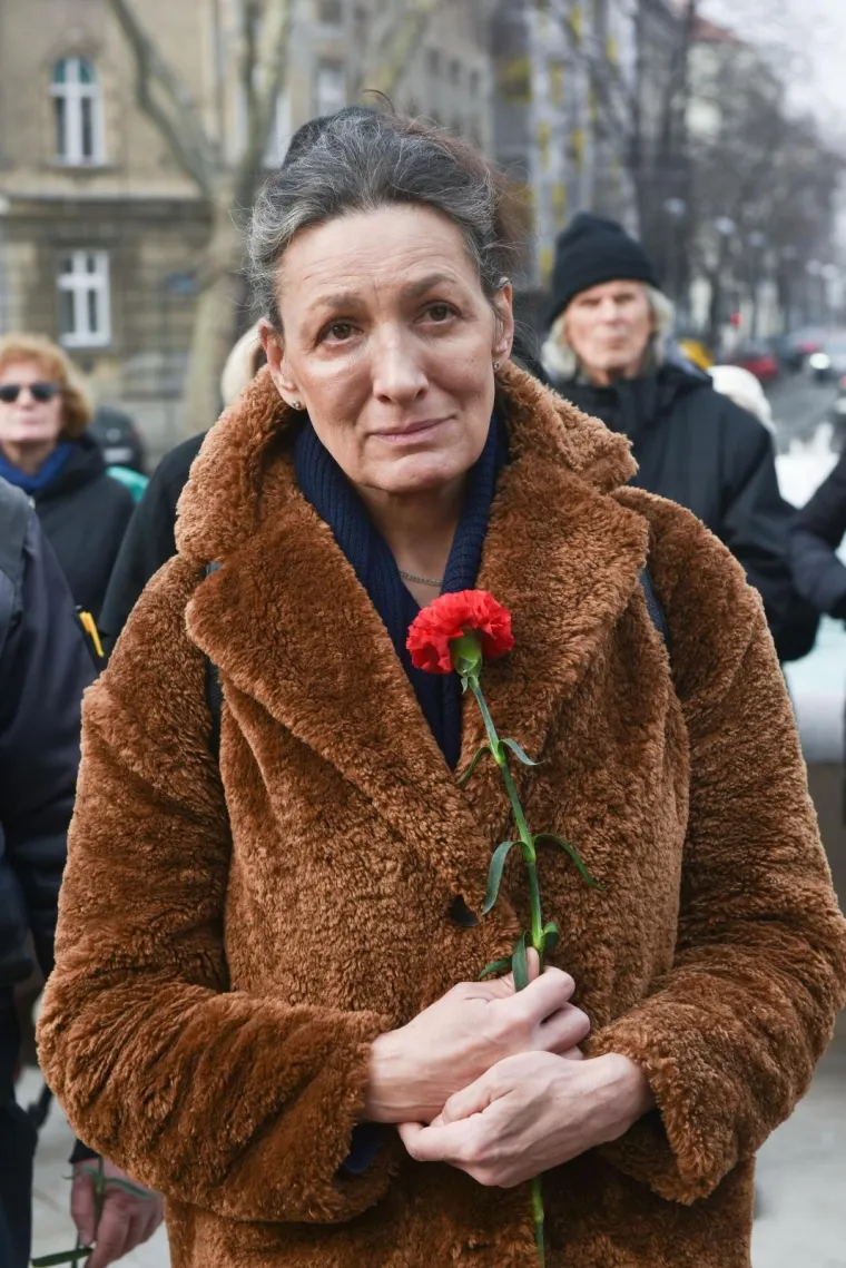 75 karanfila za žrtve holokausta na Trgu žrtava fa&scaron;izma: 'Nisu samo Židovi oni koji trebaju čuvati sjećanje na te događaje'