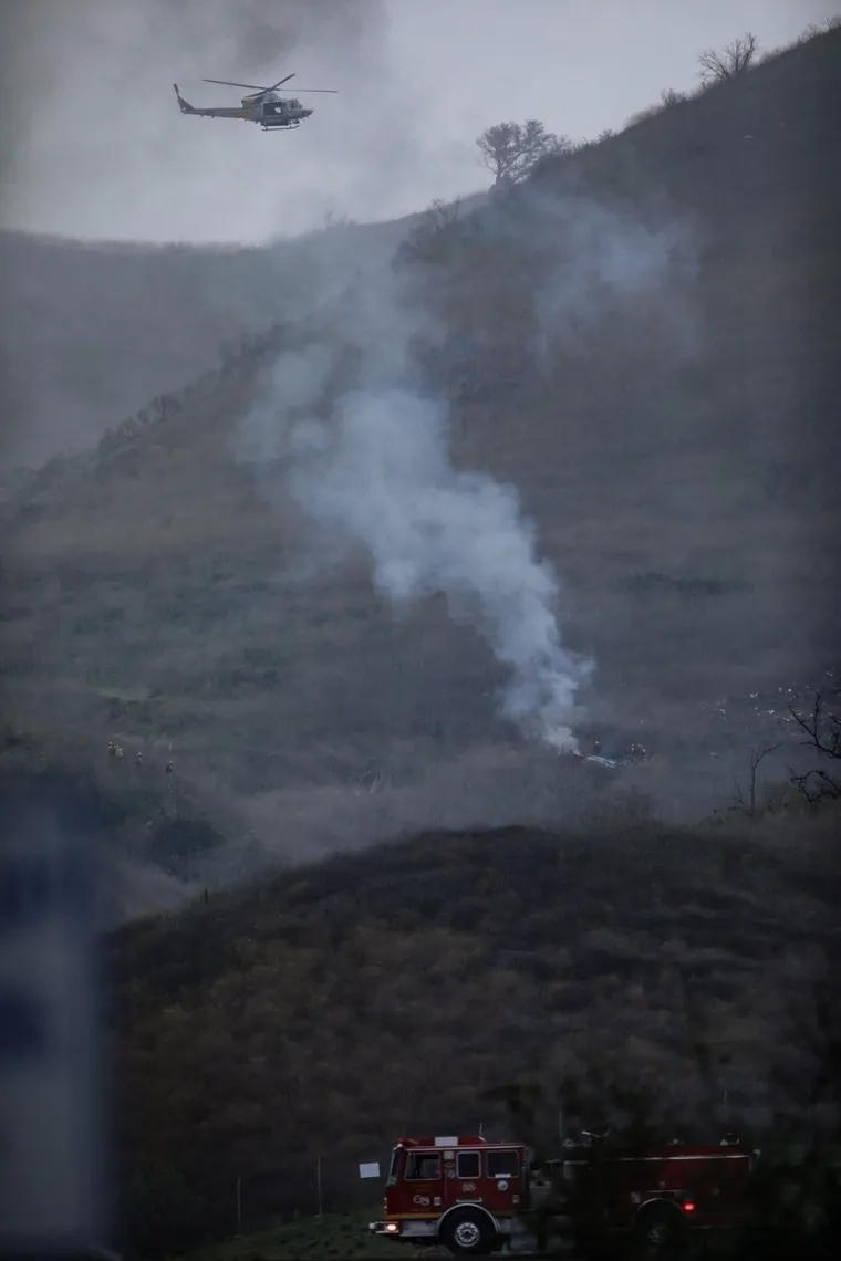 Biv&scaron;a NBA zvijezda i jedan od najboljih ko&scaron;arka&scaron;a svih vremena Kobe Bryant (42) poginuo je u helikopterskoj nesreći blizu grada Calabasasa u američkoj saveznoj državi Kalifornija, tvrdi TMZ, a prenosi Reuters.