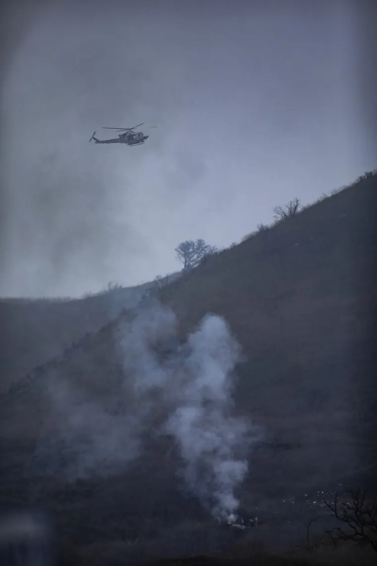 [FOTO] PRIZORI STRAVE I UŽASA: Ovo je mjesto pogibije jednog od najvećih ko&scaron;arka&scaron;a ikad; Helikopter je pao iznad Calabasasa