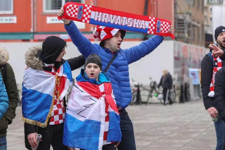 TISUĆE HRVATSKIH NAVIJAČA U STOCKHOLMU: Kauboji će imati ogromnu podršku u finalu