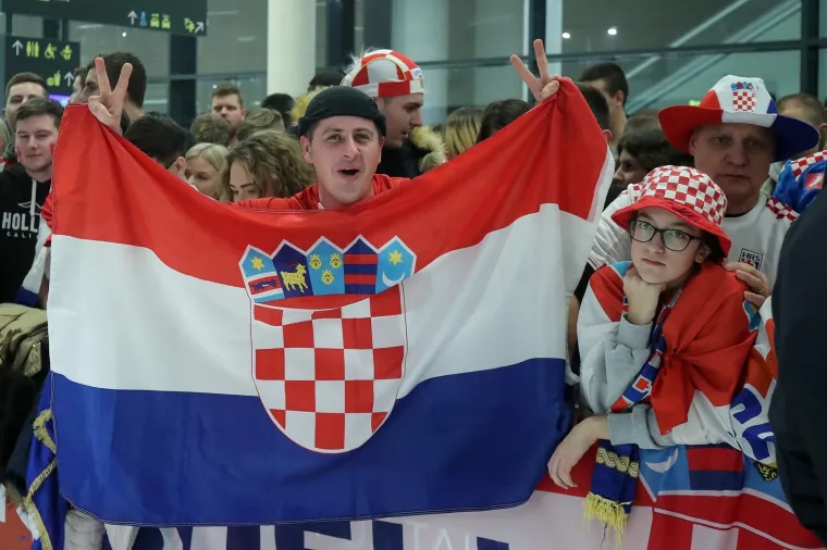 Srebrni Kauboji sletjeli su u Zagreb! Dočekali su ih vjerni navijači u odličnom raspoloženju