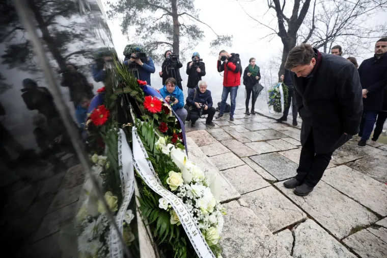 Obilježen Dan sjećanja na žrtve holokausta u BiH: 'Moramo svima poručiti da zlo neće proći"