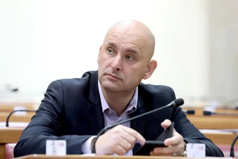 Vlada Andreja Plenkovića kao kolodvor: Pogledajte kojih 14 ministara ju je napustilo u ove tri godine!