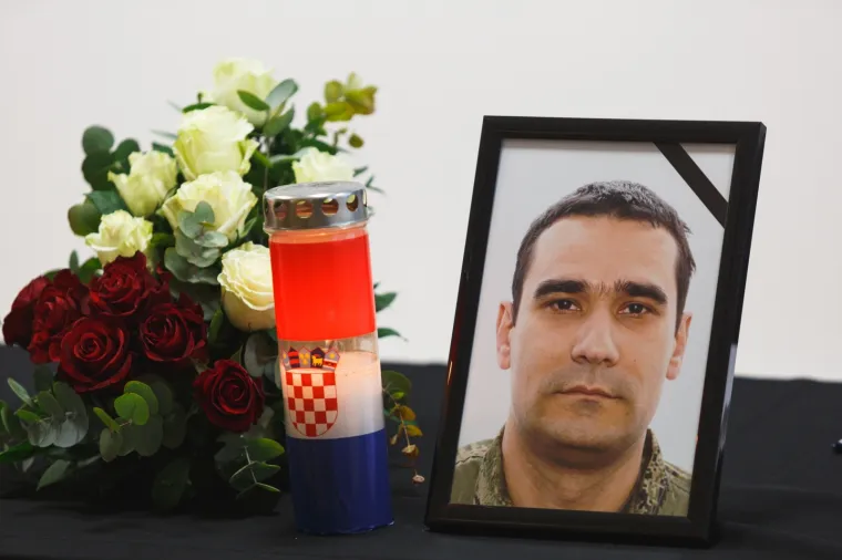 Velika tuga u Zemuniku za poginulim pilotima: 'Dragi Tomislave, ljudina moja, kolega, pilot i prijatelj...'