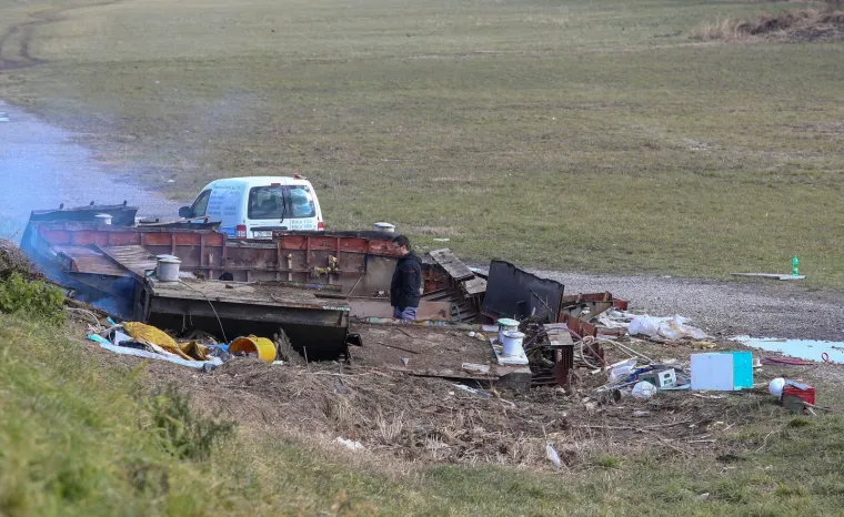 Zagrebački klub Papillon oti&scaron;ao u povijest: Sru&scaron;en brod na savskom nasipu