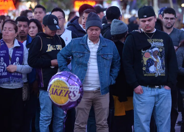 [FOTO] TUGA ZA KOBEOM PREGOLEMA JE: Ovi potresni prizori upravo obilaze planetu