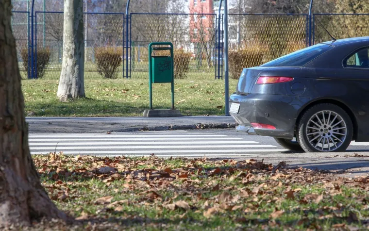 Teška nesreća u zagrebačkoj Dubravi: Auto naletio na pješaka, na licu mjesta je poginuo