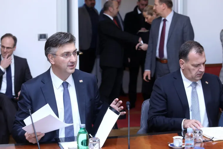 Kandidat za novog ministra zdravstva Vili Bero&scaron; stigao u Sabor pa se ispričao