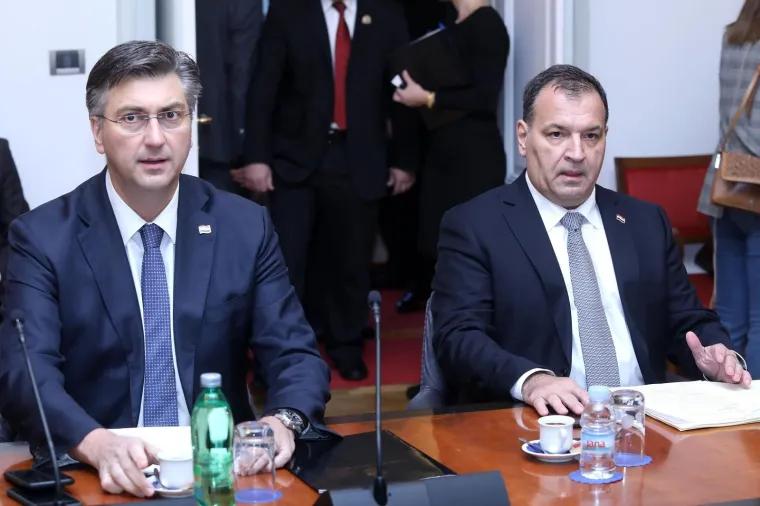 Kandidat za novog ministra zdravstva Vili Bero&scaron; stigao u Sabor pa se ispričao