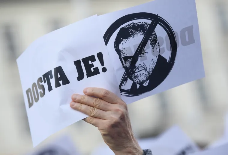 Dosad najveći prosvjed protiv Milana Bandića: 'Dosta je! Zatvor!