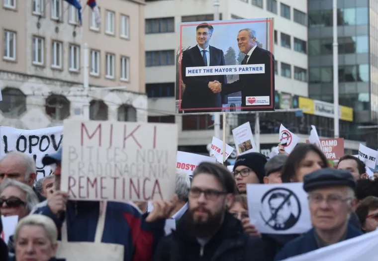 VELIKI PROSVJED PROTIV MILANA BANDIĆA U SRCU ZAGREBA: Građani mu sva&scaron;ta poručili: 'Miki bit će&scaron; novi gradonačelnik Remetinca'