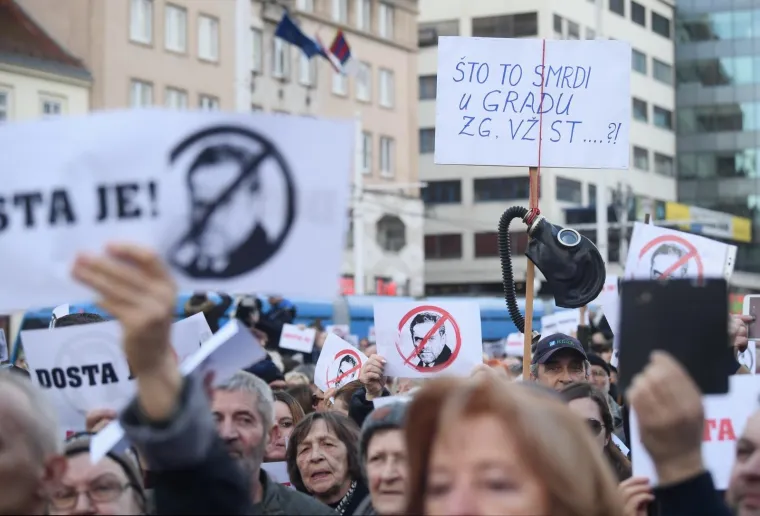 VELIKI PROSVJED PROTIV MILANA BANDIĆA U SRCU ZAGREBA: Građani mu sva&scaron;ta poručili: 'Miki bit će&scaron; novi gradonačelnik Remetinca'