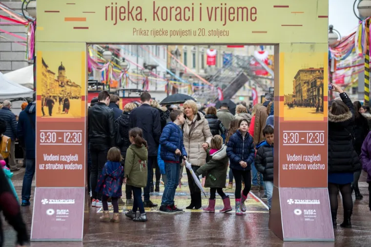 RIJEKA POSTALA EUROPSKA PRIJESTOLNICA KULTURE: Sve žure na antiturističku turu