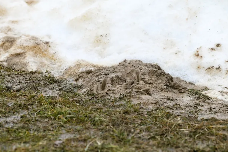 Snijeg na 16 stupnjeva: U Zagrebu iznadprosječno toplo, a Bandić na Cmroku izvadio top