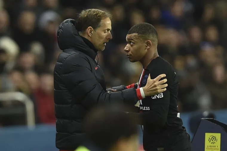 Najbolji mladi nogometaš svijeta i jedan od najvećih zvijezda PSG-a, bogatog francuskog velikana Kylian Mbappé poludio je sinoć na Parku prinčeva nakon sinoćnje izmjene u 68. minuti utakmice protiv Montpelliera, kojeg su Parižani demolirali s 5:0 i u kojem je u 57. pogodak zabio upravo Mbappé.