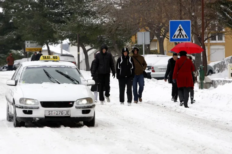 Na hitni kirur&scaron;ki odjel splitskoga KBC-a bilo je tog dana primljeno vi&scaron;e od 80 građana