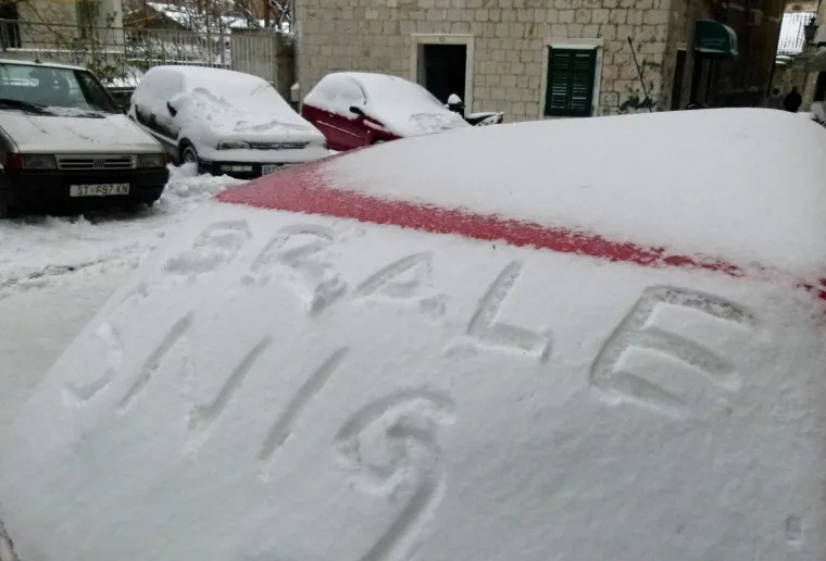 Na hitni kirur&scaron;ki odjel splitskoga KBC-a bilo je tog dana primljeno vi&scaron;e od 80 građana