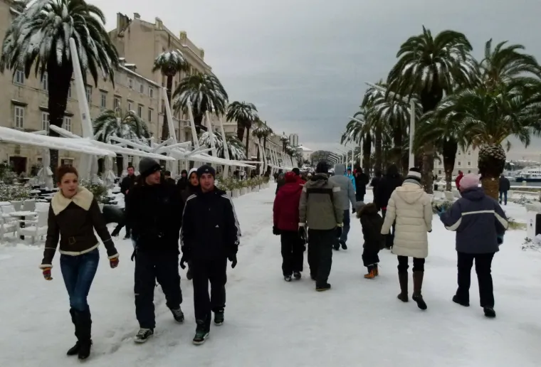 Na hitni kirur&scaron;ki odjel splitskoga KBC-a bilo je tog dana primljeno vi&scaron;e od 80 građana