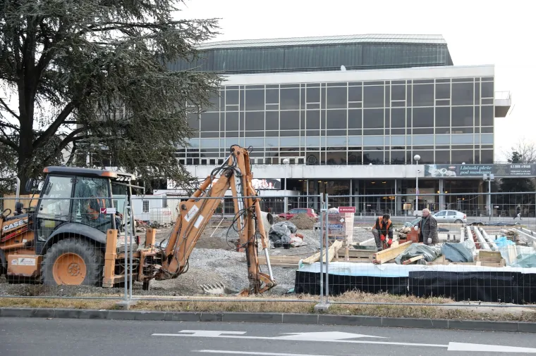 Pogledajte kako se pred očima Franje Tuđmana i Milana Bandića rađa Spomenik domovini