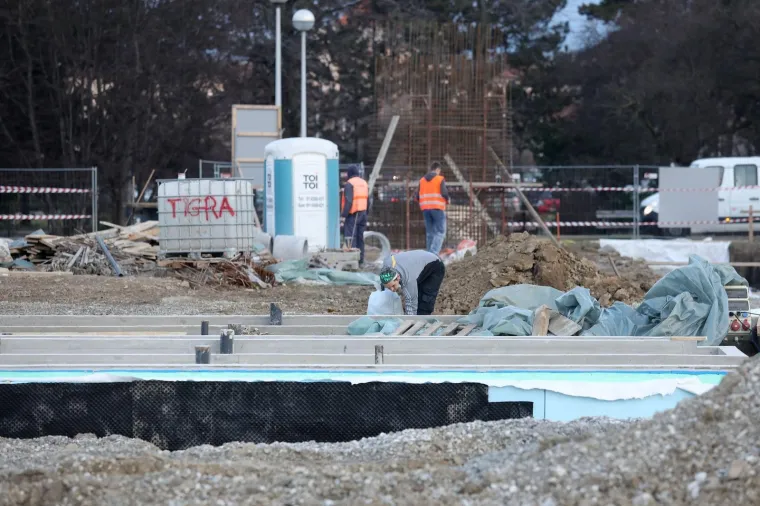 Pogledajte kako se pred očima Franje Tuđmana i Milana Bandića rađa Spomenik domovini