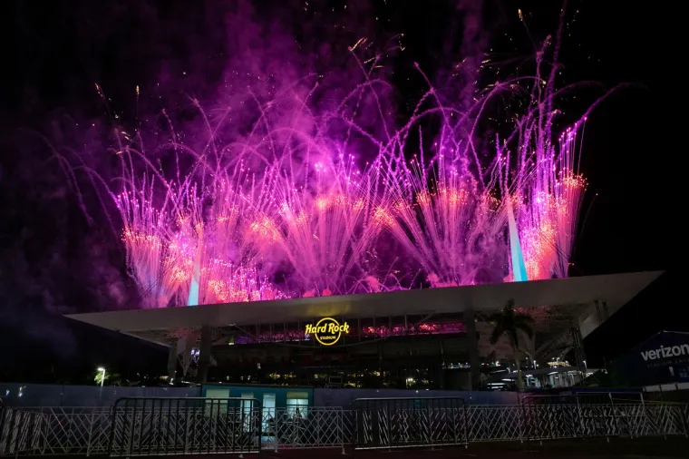 JESTE LI VIDJELI &Scaron;TO JE TIP NAPRAVIO J.LO? Da, upravo to, i to pred vi&scaron;e od 100 milijuna ljudi