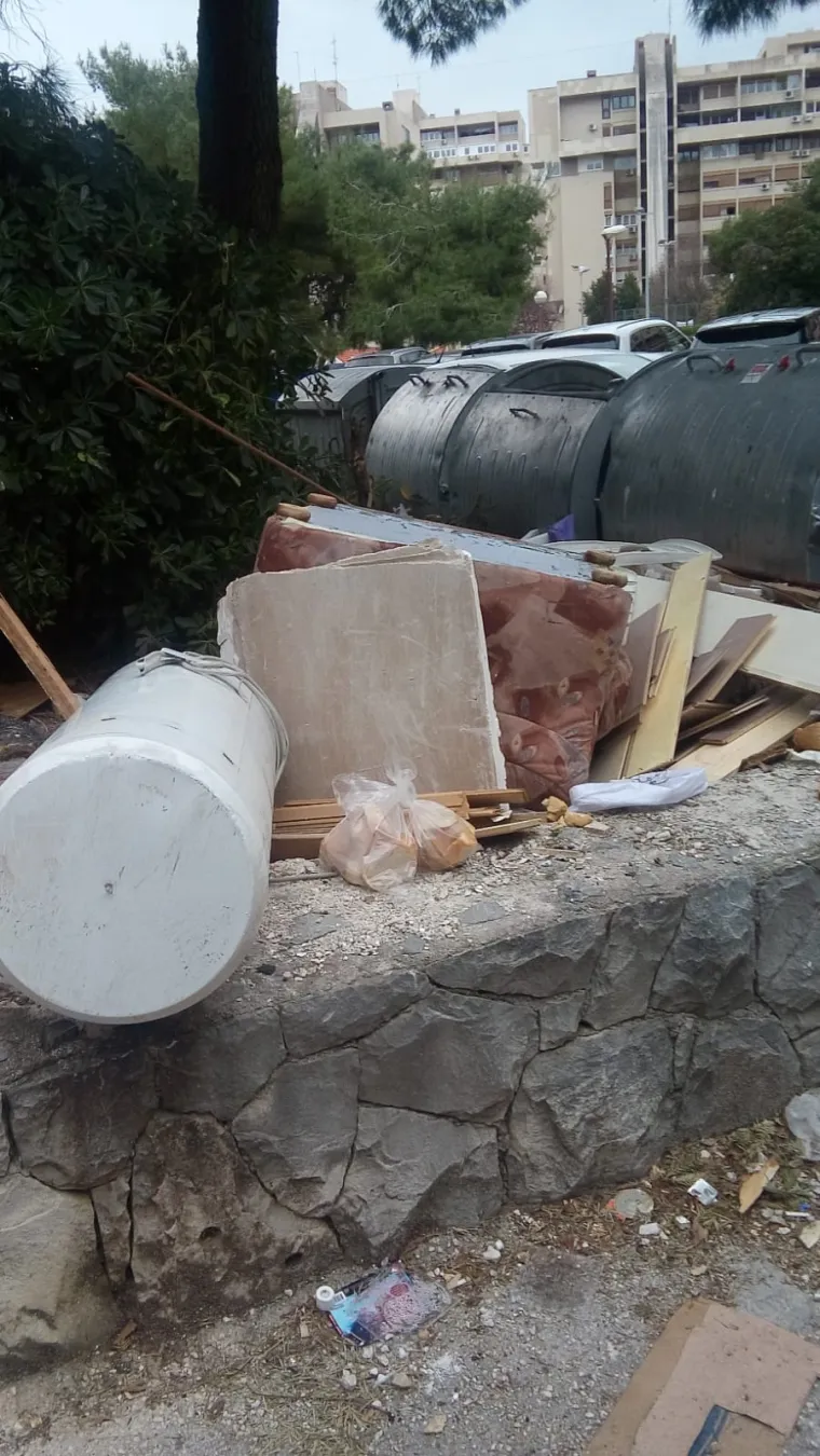 SPLIT NEMA MJESTA ZA LEGALNO DEPONIRANJE GRAĐEVINSKOG OTPADA: Nakon što završi turistička sezona postaje veliko gradilište