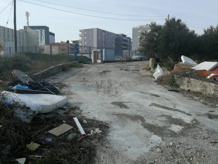 SPLIT NEMA MJESTA ZA LEGALNO DEPONIRANJE GRAĐEVINSKOG OTPADA: Nakon što završi turistička sezona postaje veliko gradilište