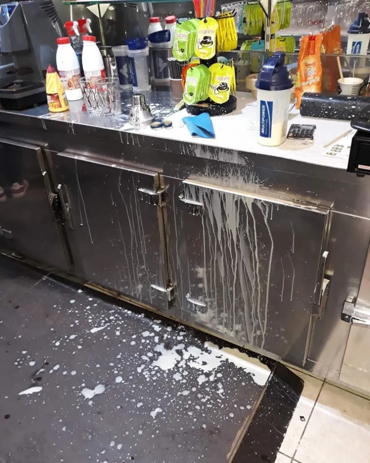 Konobarski život: Pogledajte svakodnevne patnje koje gotovo svaki konobar proživljava