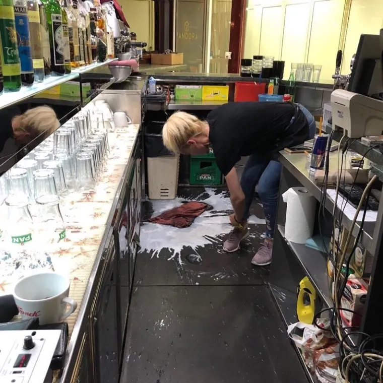 Konobarski život: Pogledajte svakodnevne patnje koje gotovo svaki konobar proživljava