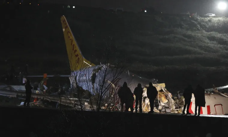 Čudo u Turskoj: Avion se raspao na dijelove i zapalio, svi putnici su preživjeli
