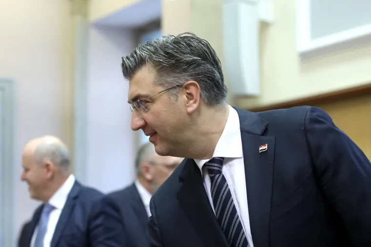 &Scaron;ef Vlade Andrej Plenković ima &scaron;tednju od 130.000 eura.