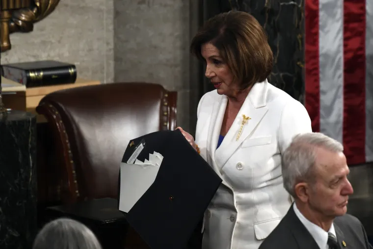 Trump žestoko uvrijedio predsjednicu zastupničkog doma Kongresa, ali ona mu jo&scaron; že&scaron;će uzvratila!